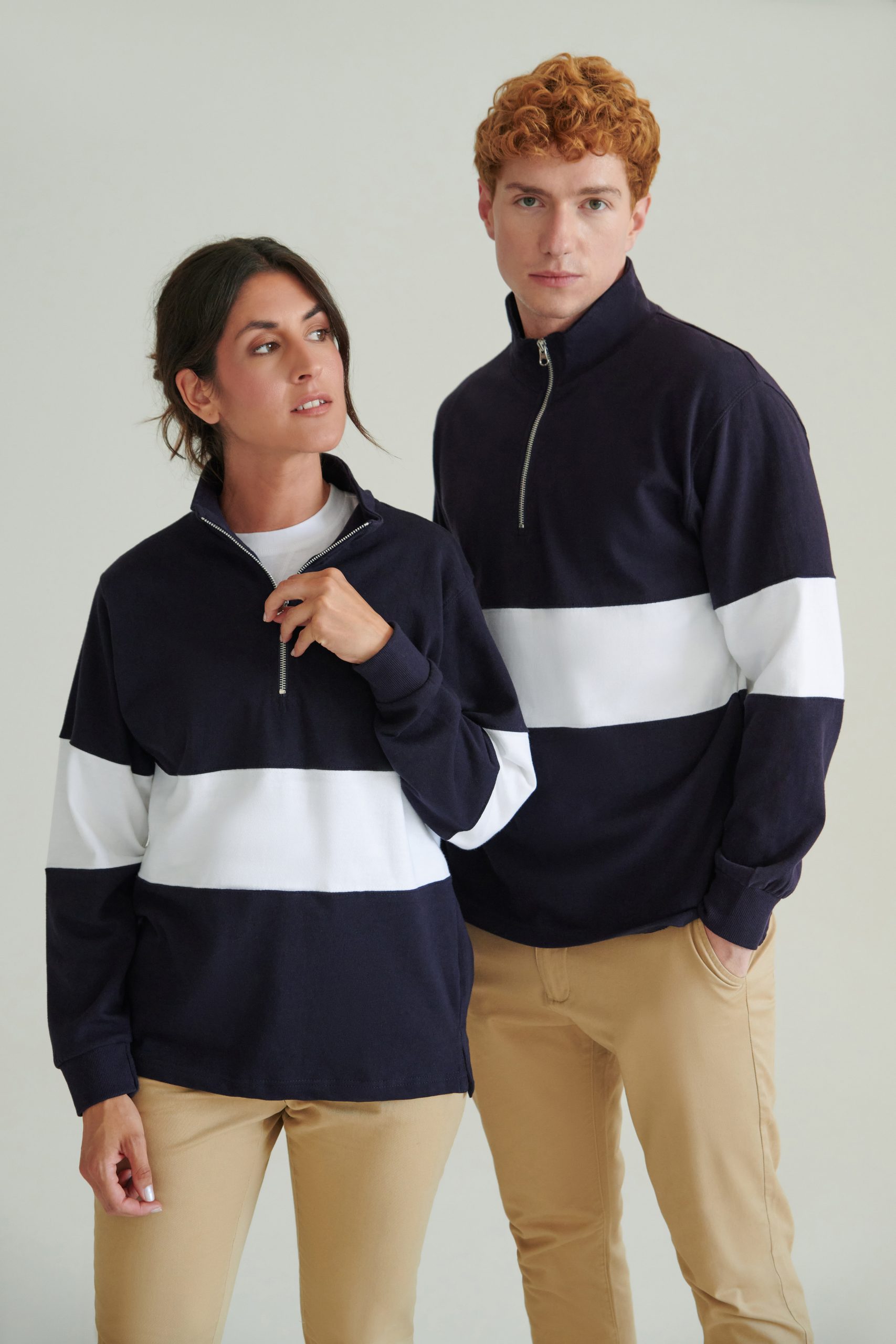 FR006_NAVY_WHITE_FR006_NAVY_WHITE_DEC_2025_DEC_2027_01 Front Row - FR6 - PANELLED 1/4 ZIP - Image 1