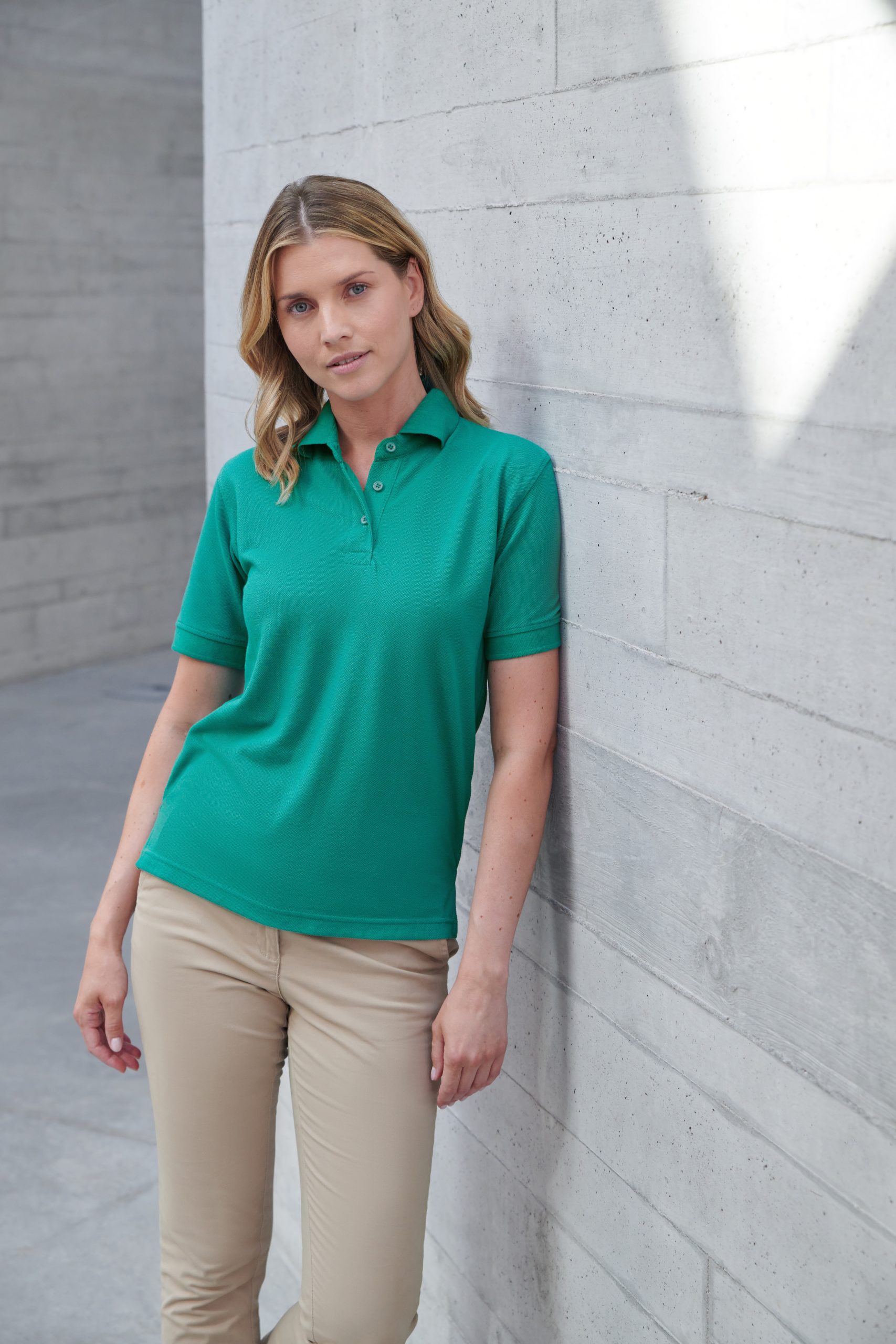 H401_JADE_DEC_2025_DEC_2027_01 Henbury - H401 - LADIES 65/35 CLASSIC POLO SHIRT - Image 1