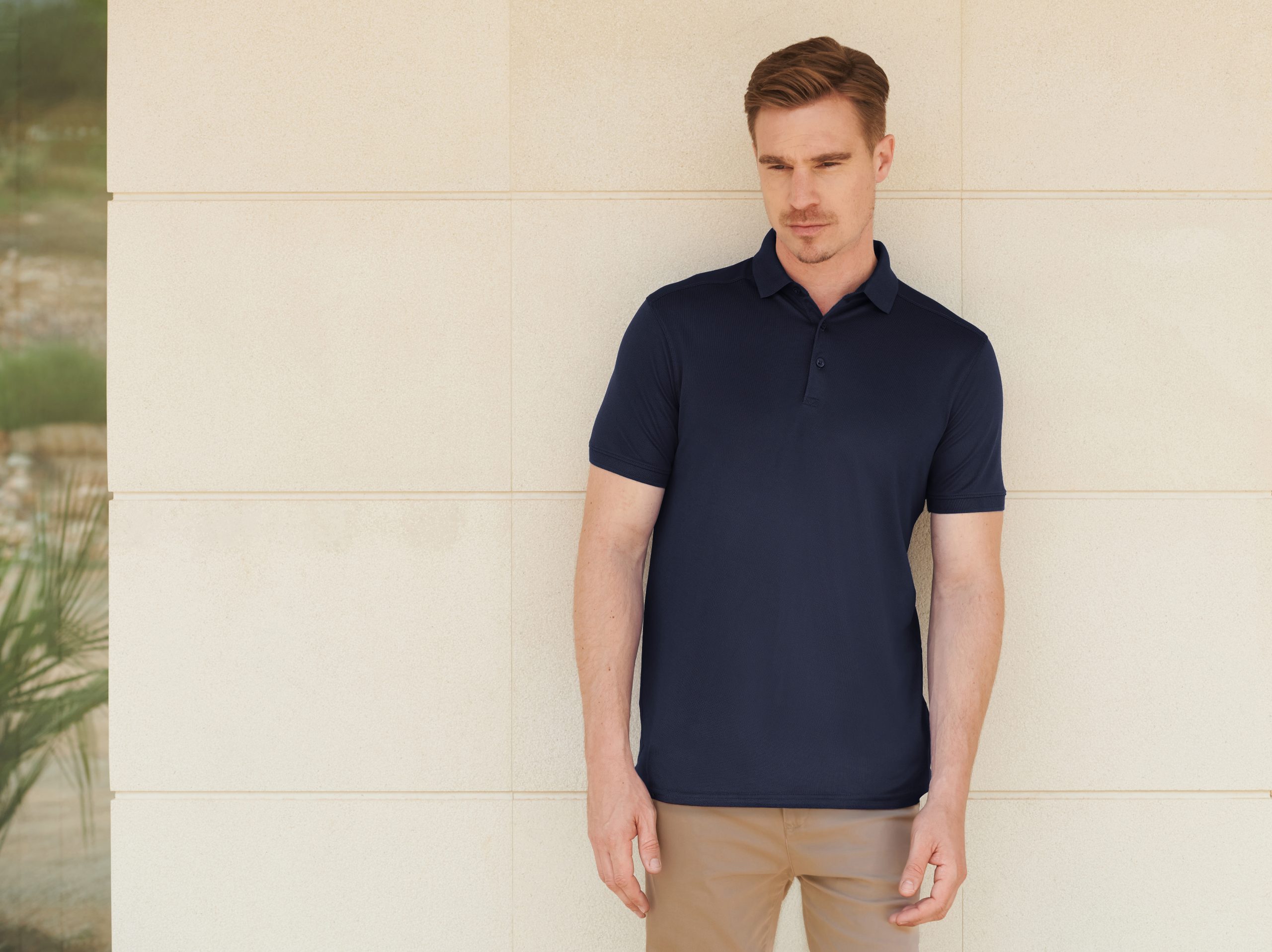 H460_NAVY_NO_EXPIRY_01 Henbury - H460 - MENS SLIM FIT STRETCH POLO WICK FINISH - Image 1