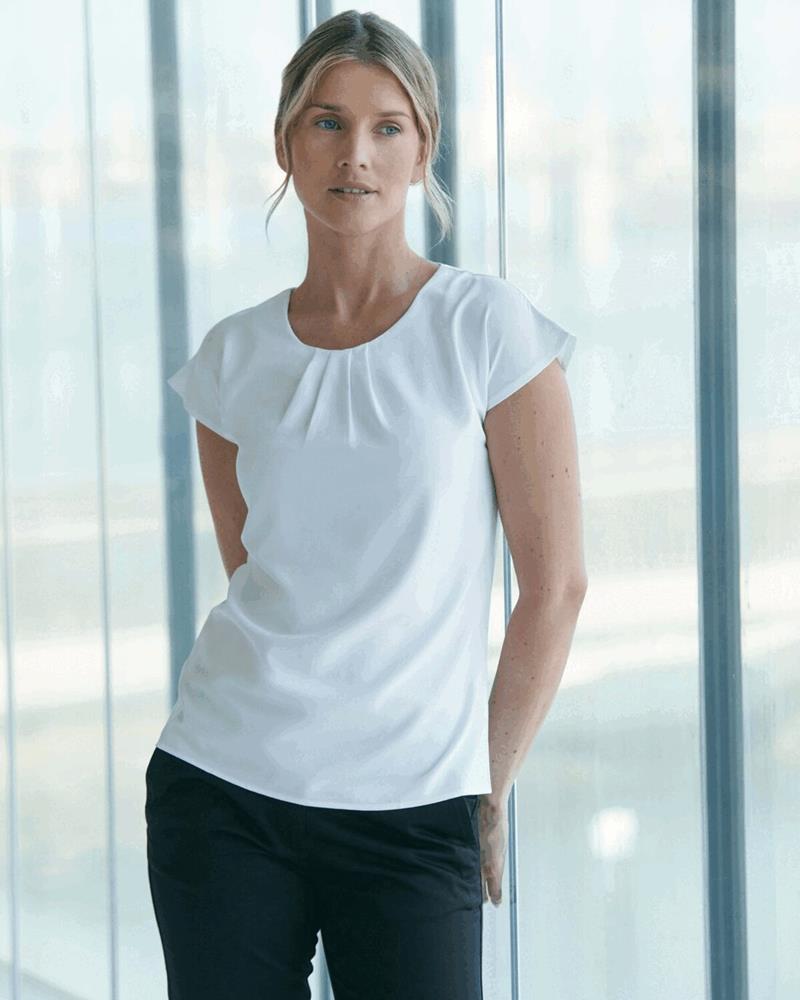 HB597M Henbury - H597 - LADIES PLEAT FRONT SHORT SLEEVE BLOUSE - Image 1