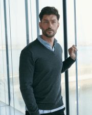 Henbury - H720 - LIGHTWEIGHT V-NECK JUMPER