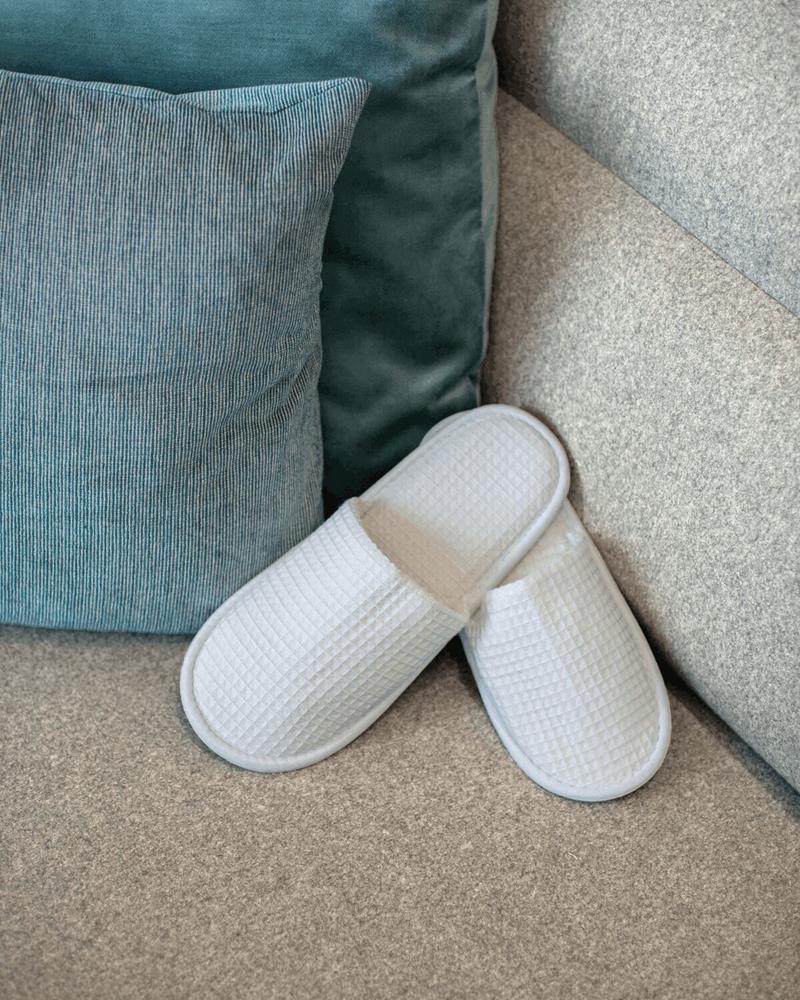 TC066M Towel City - TC066 - WAFFLE MULE SLIPPERS (Pack of 2 Slippers) - Image 1